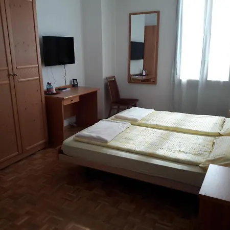 Pensione Novaggio Hotel